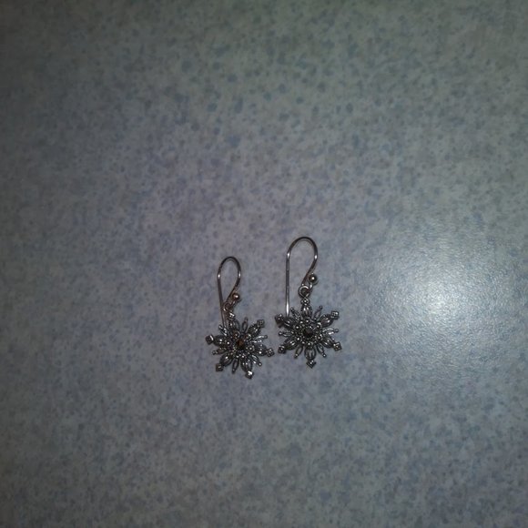 Marcasite & Sterling Silver Snowflake Drop Earring - Picture 3 of 3